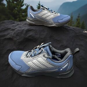 Adidas Terrex Tracefinder 2 Trail Running Shoes Blue Gray Carbon Size 11 BNIB